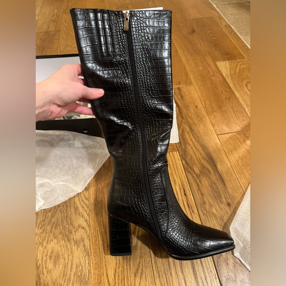 NWT Black Croc-Embossed Knee-High Block Heel Boot - Picture 3 of 13